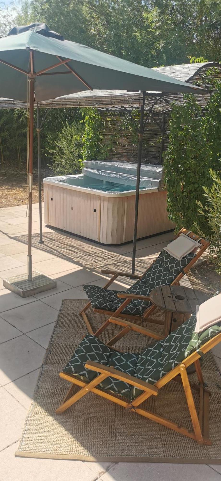 Studio De Charme En Provence, Piscine Et Jacuzzi Partages Le Luc Exteriér fotografie