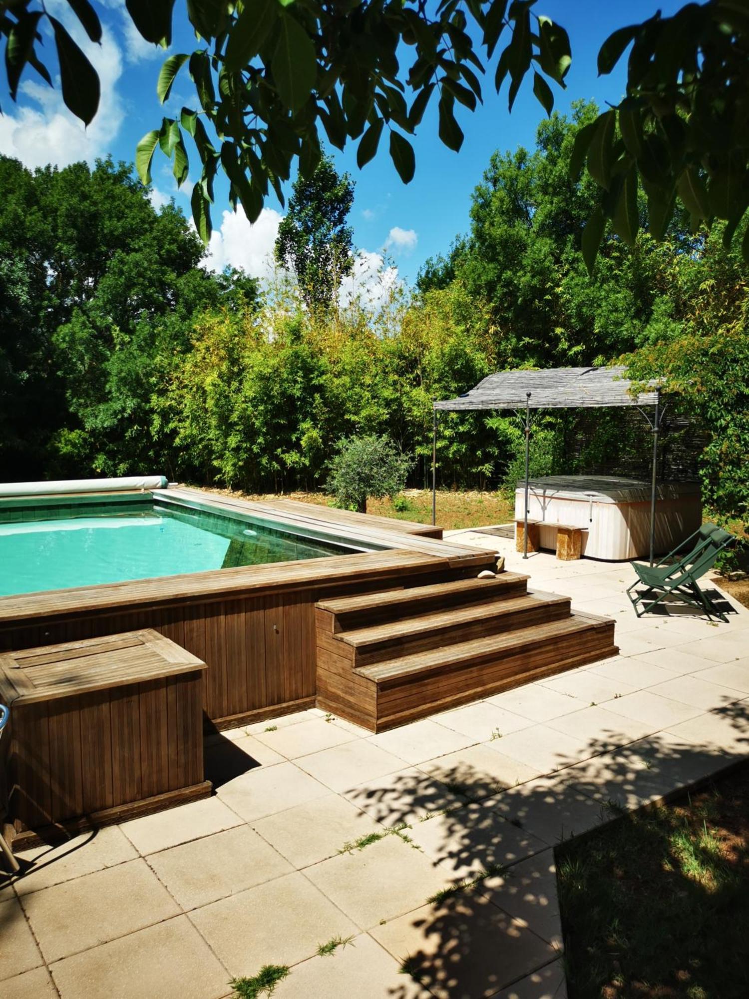 Studio De Charme En Provence, Piscine Et Jacuzzi Partages Le Luc Exteriér fotografie